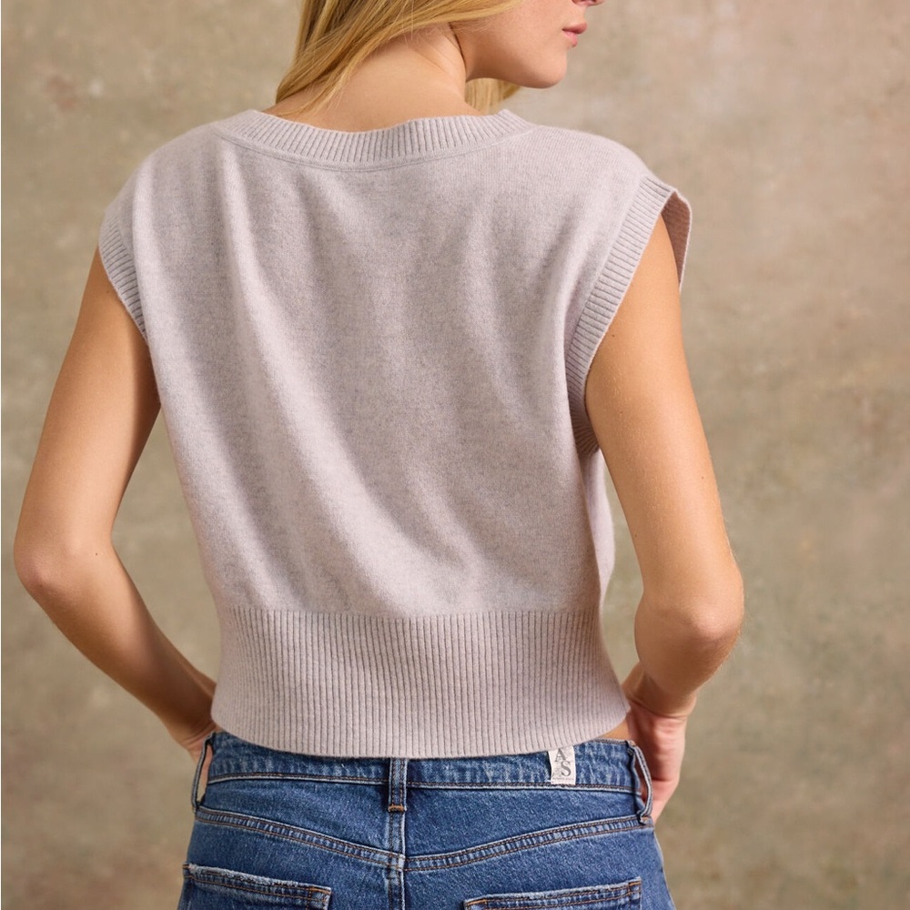 Altar’d State Lumina Cashmere V-Neck Sweater Vest - Picture 4 of 4